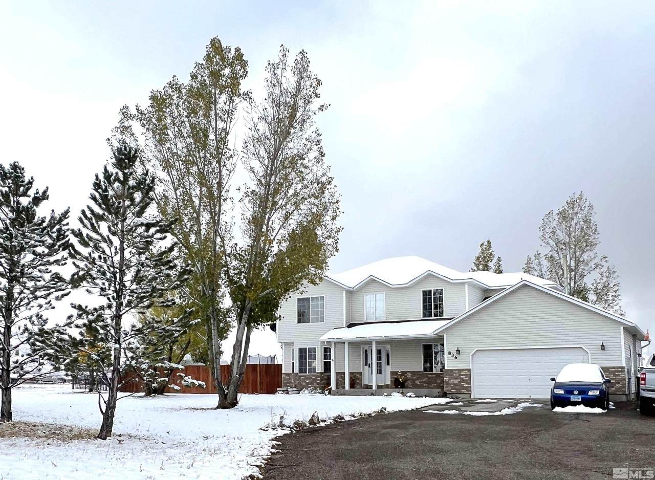836 Parkridge Pkwy - Photo 1