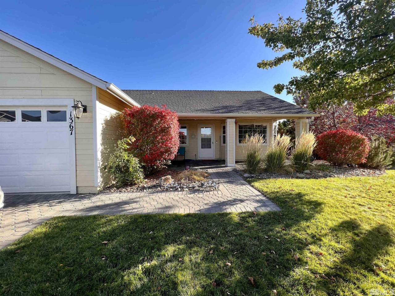 1367 Winwood Way - Photo 1