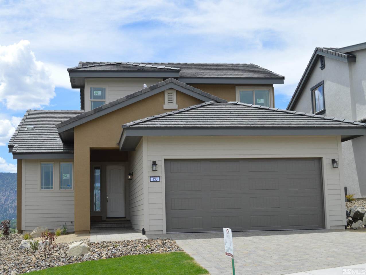 484 Dubois Lane - Photo 1
