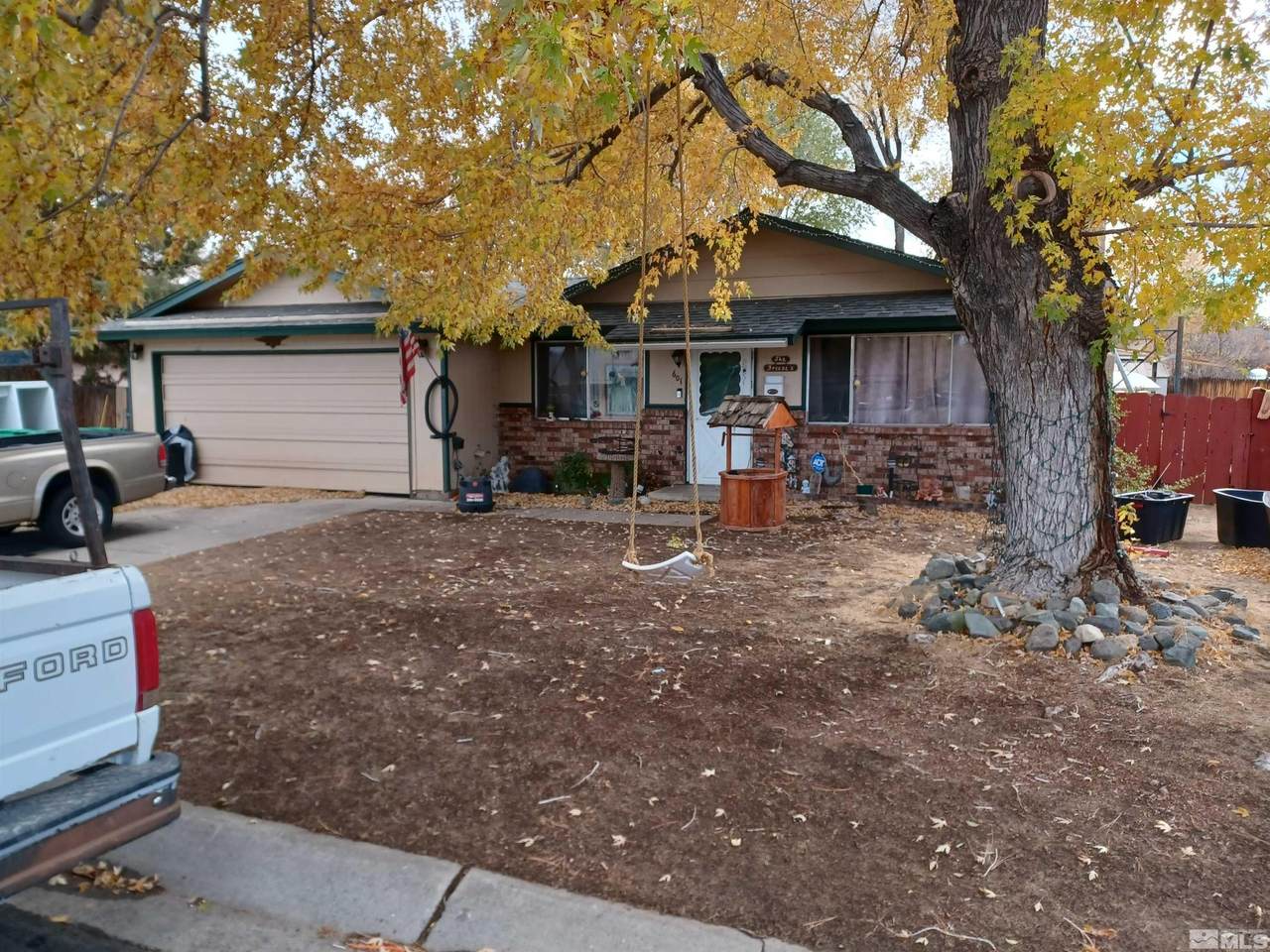 601 Pat Lane - Photo 1