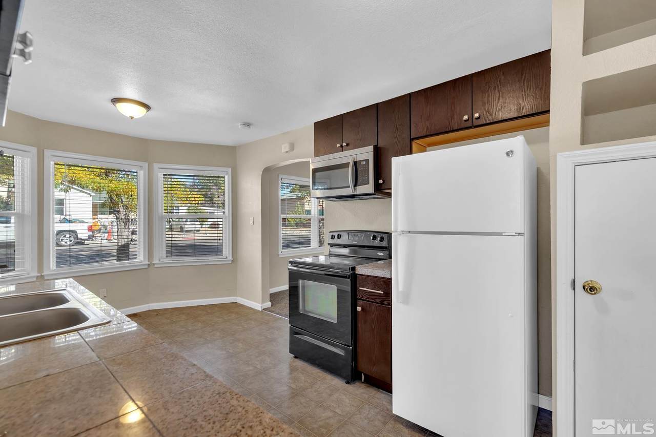 690 Cleveland Ave - Photo 1