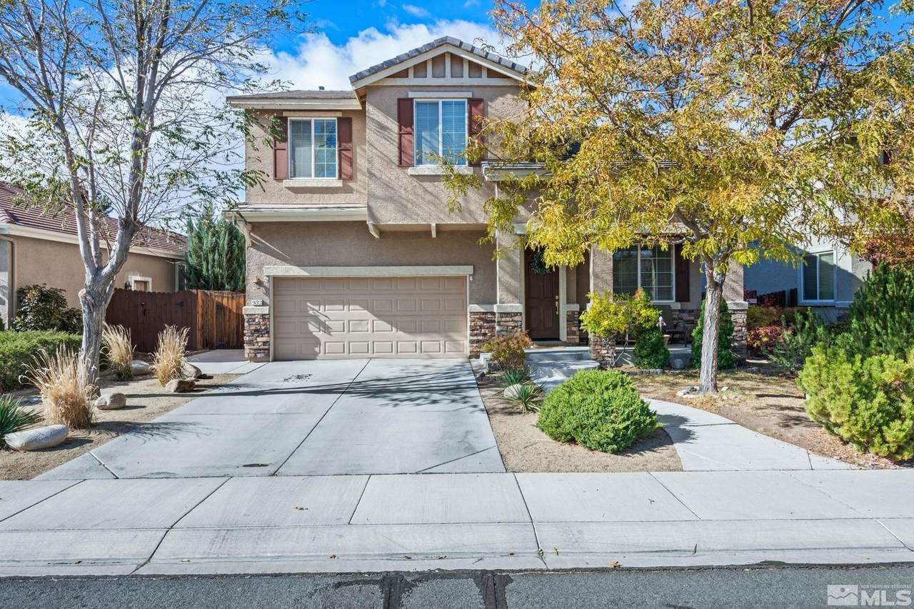 932 Lakeview Drive - Photo 1