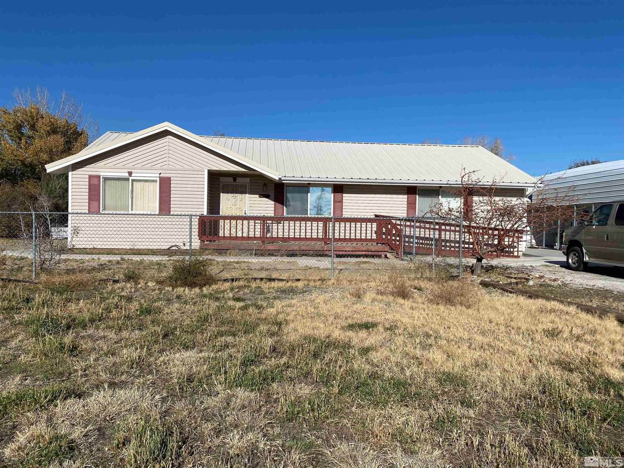 405 Wood - Photo 1