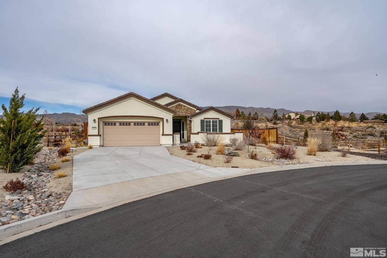 990 Broderick Trail - Photo 1