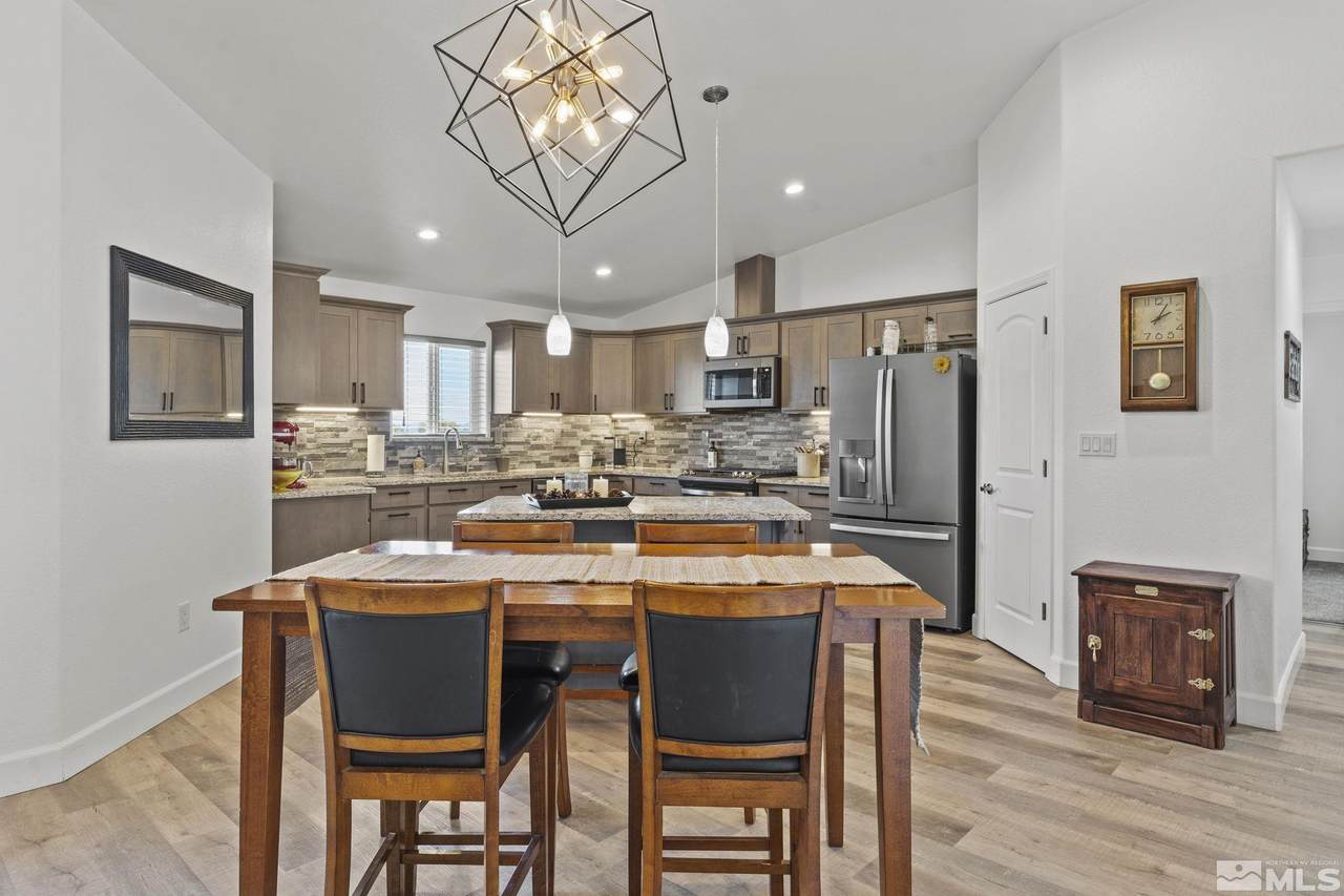 509 Saddle Horn Way - Photo 1