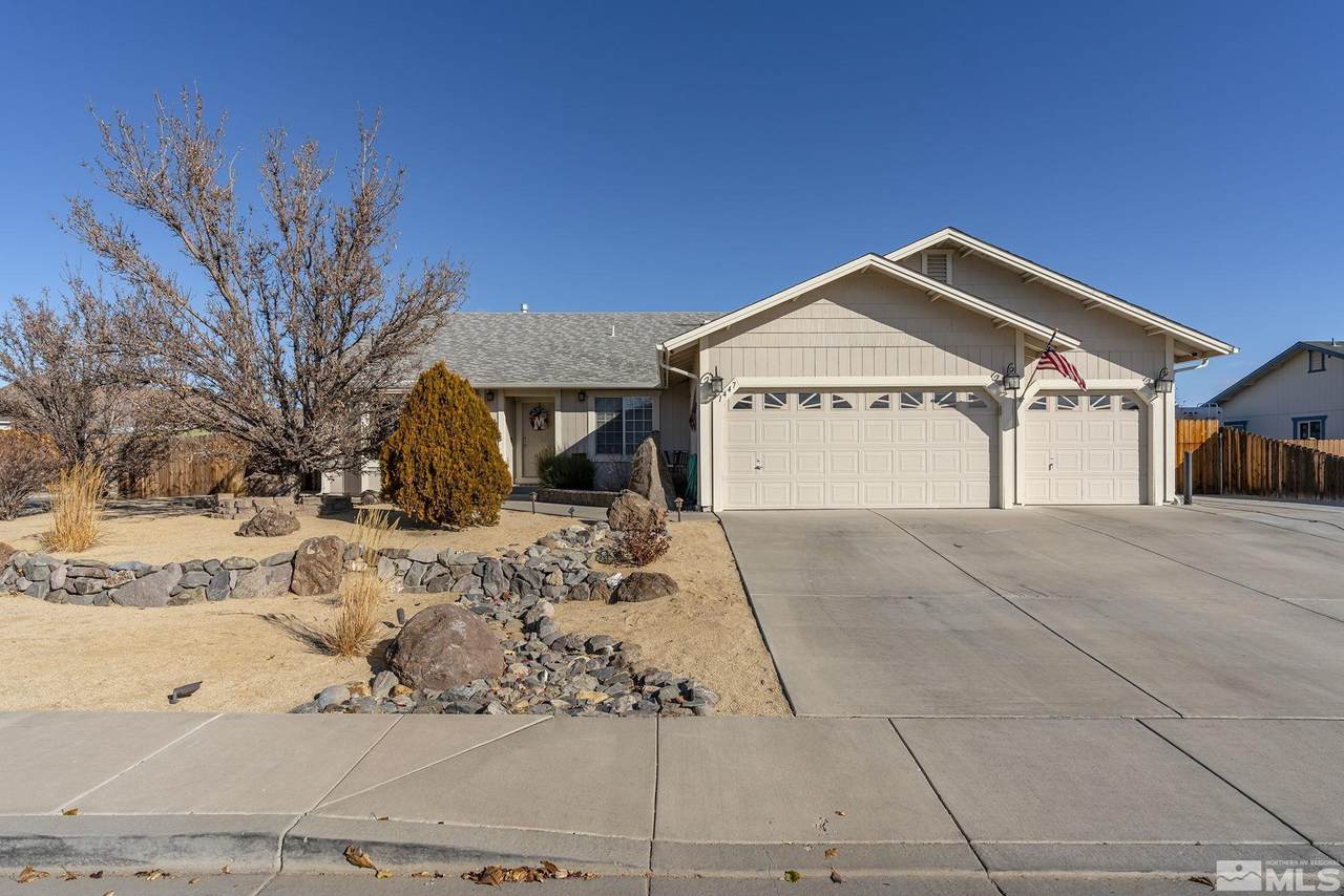 1447 Kinglet Dr - Photo 1
