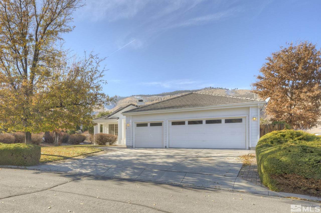 220 Sussex Pl - Photo 1