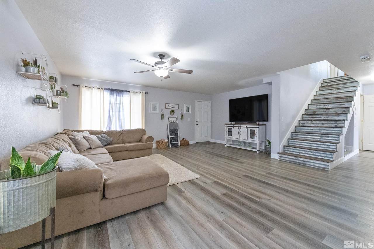 18205 Fontana Ct - Photo 1