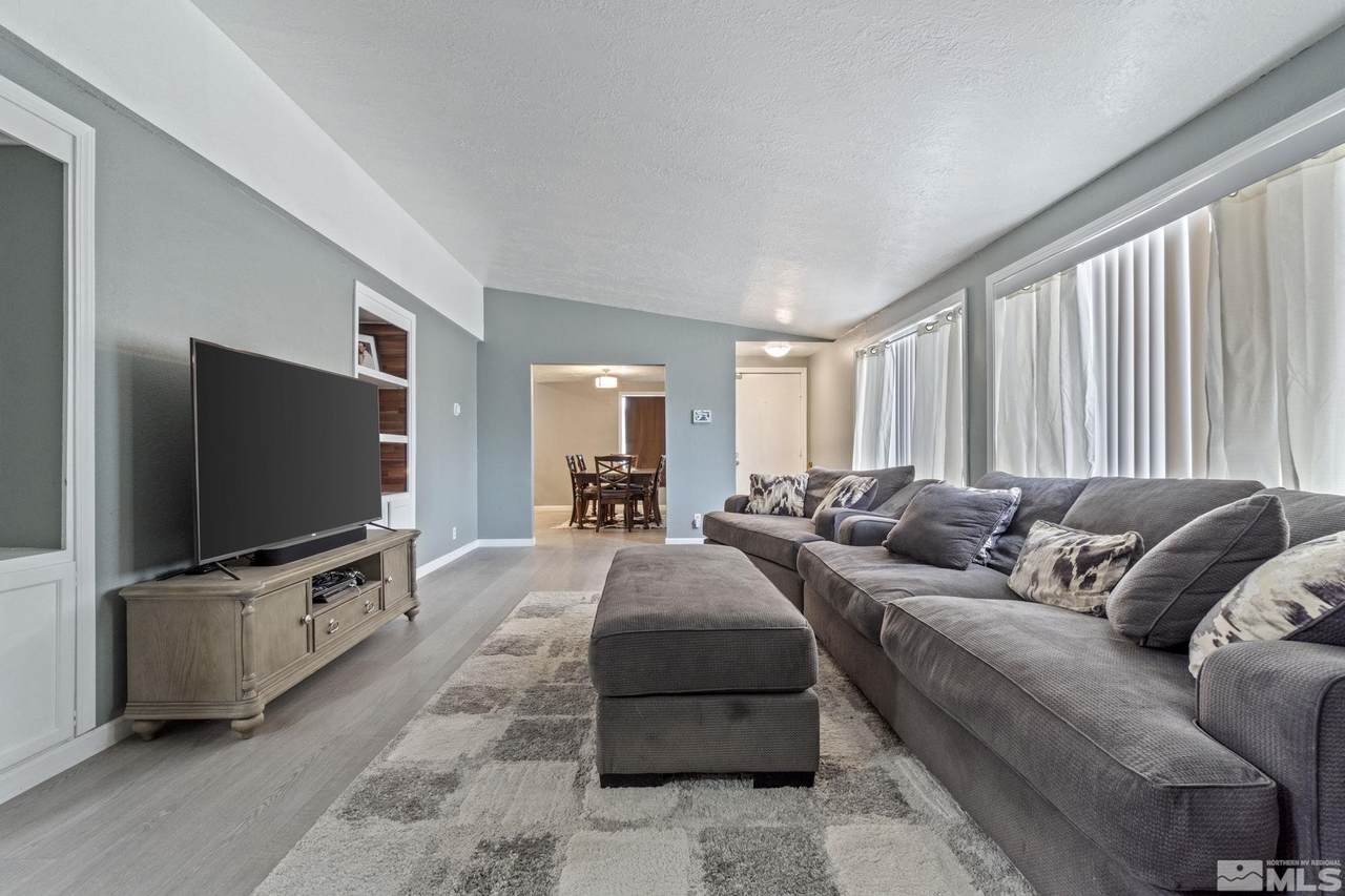 3940 Macaw Lane - Photo 1