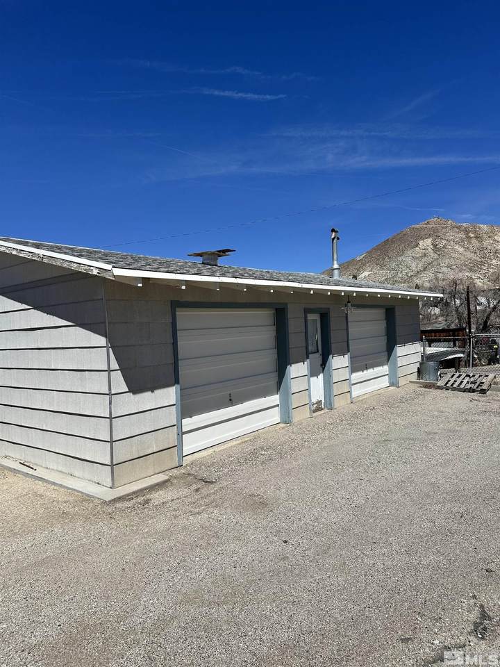 481 Frankie Street - Photo 1