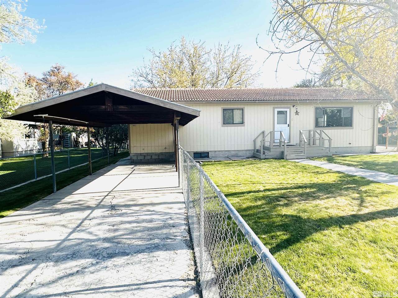 475 14th Street - Photo 1