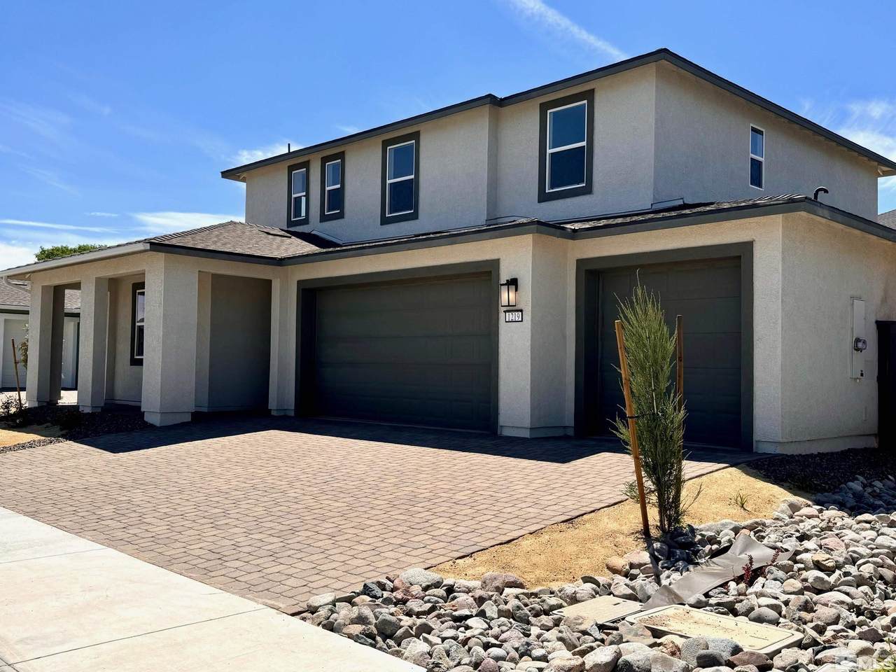 1219 Spur Way - Photo 1