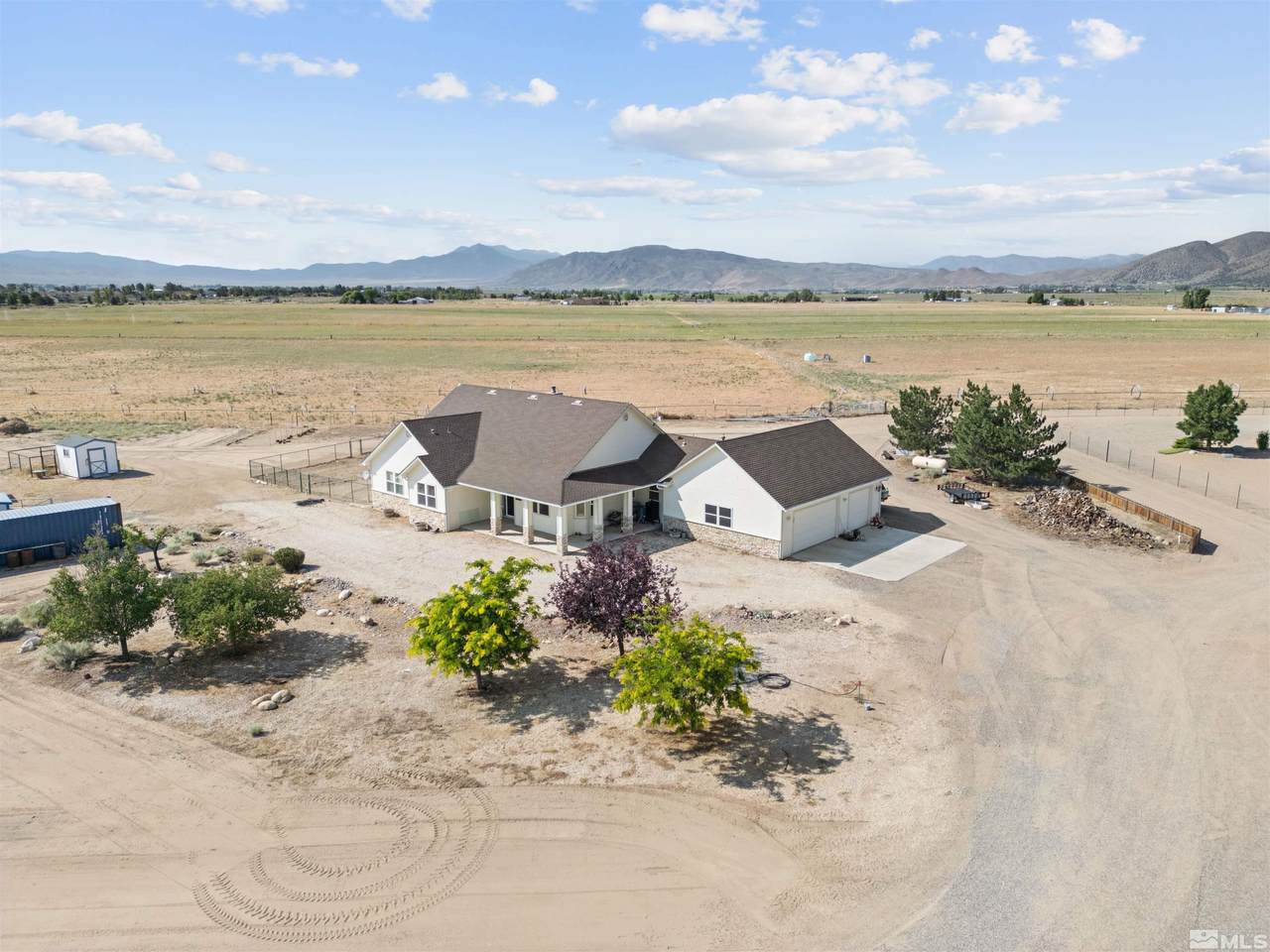 23 Hawk View - Photo 1