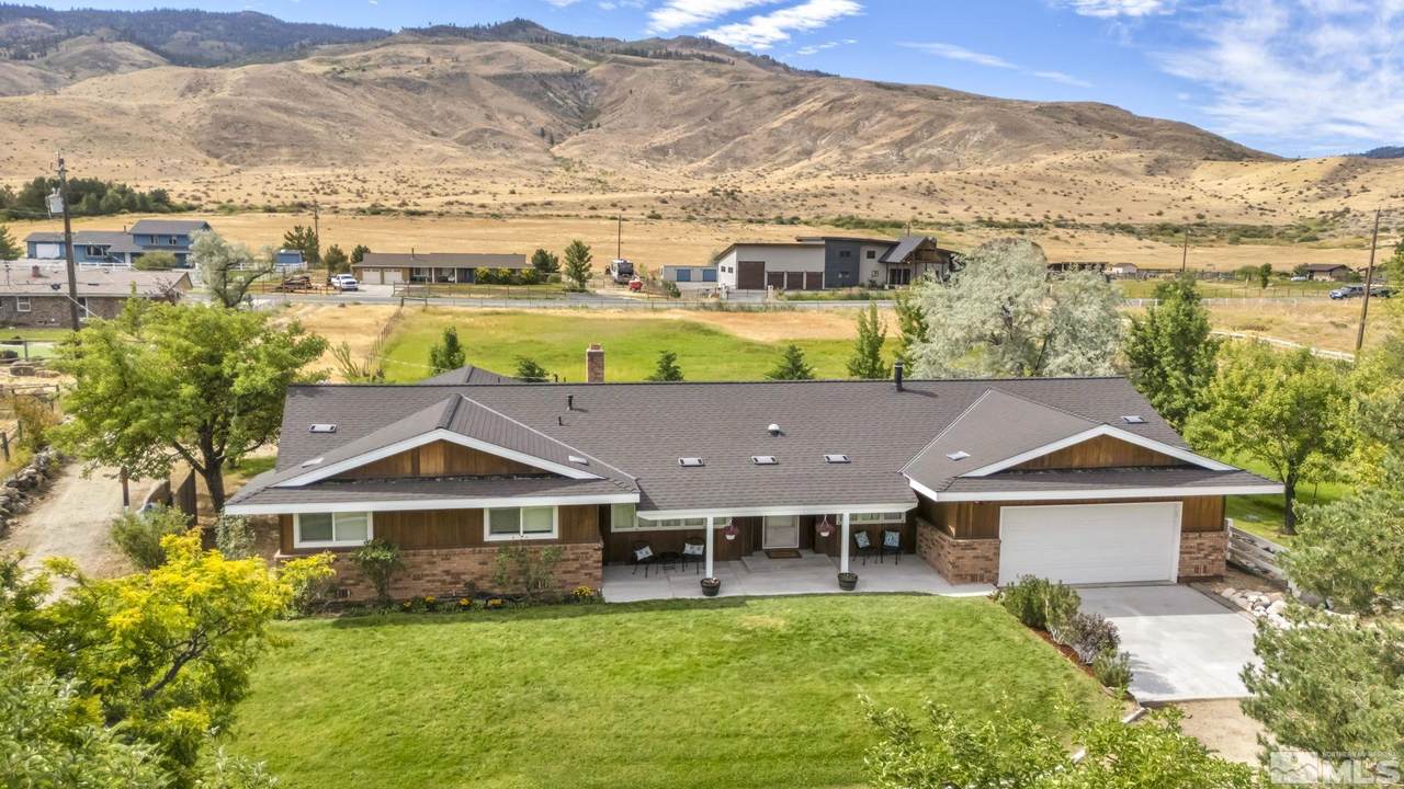 2255 Blue Heron Circle - Photo 1