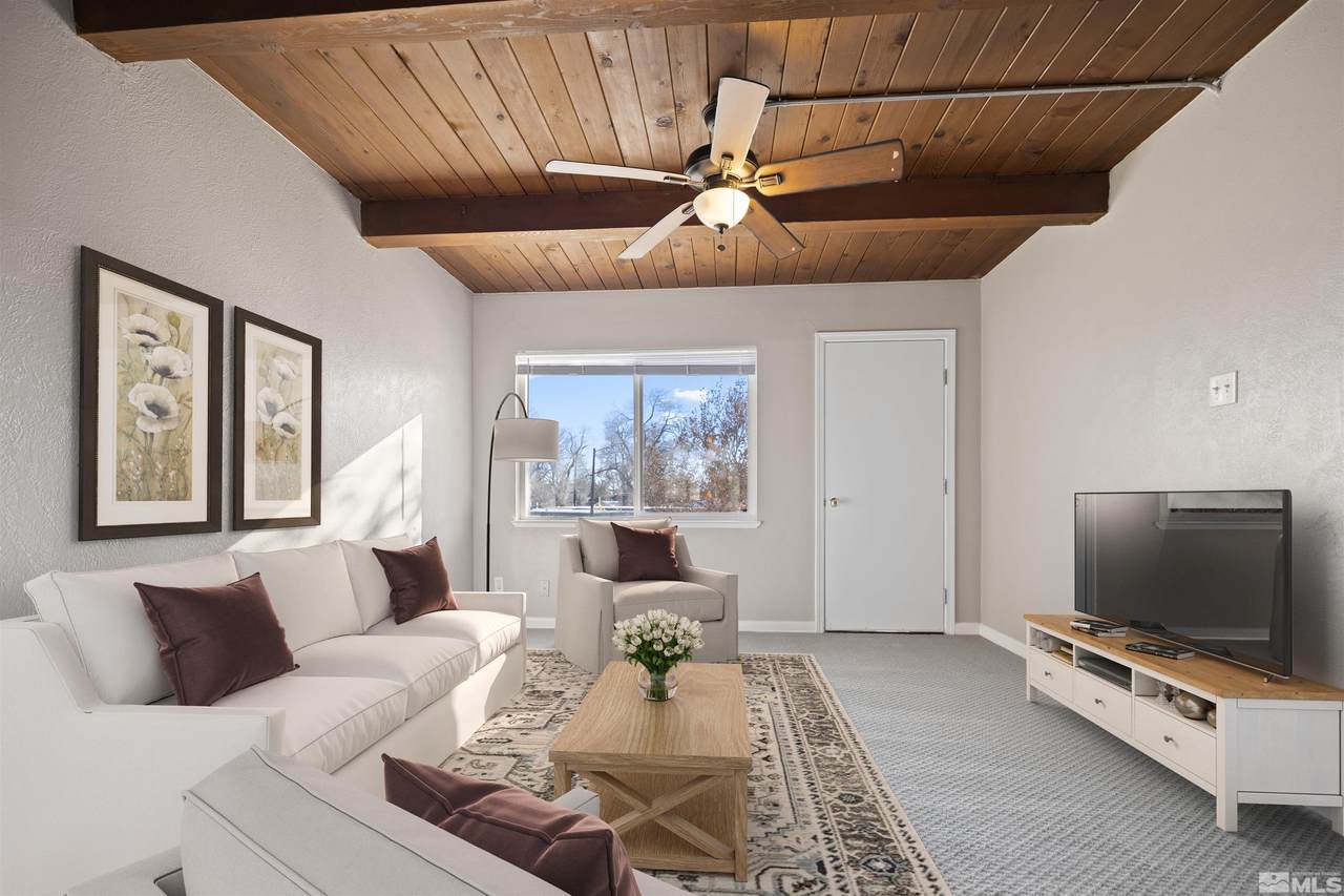 695 Denslowe Drive - Photo 1