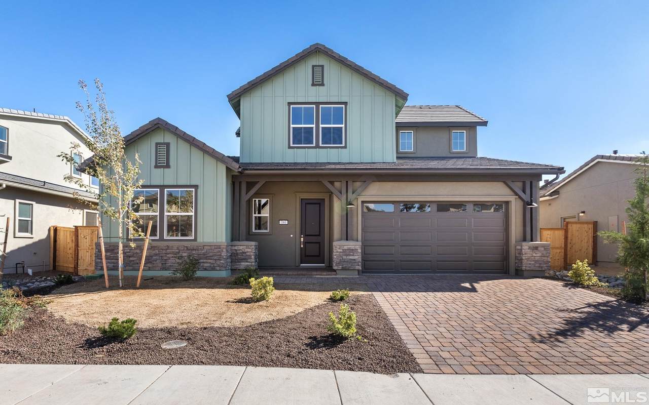 194 Commodore Drive - Photo 1