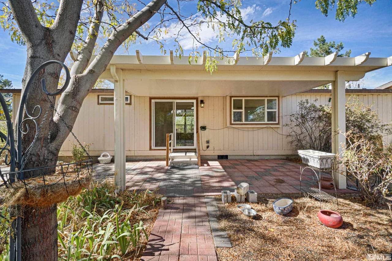 5330 Sioux Lane - Photo 1