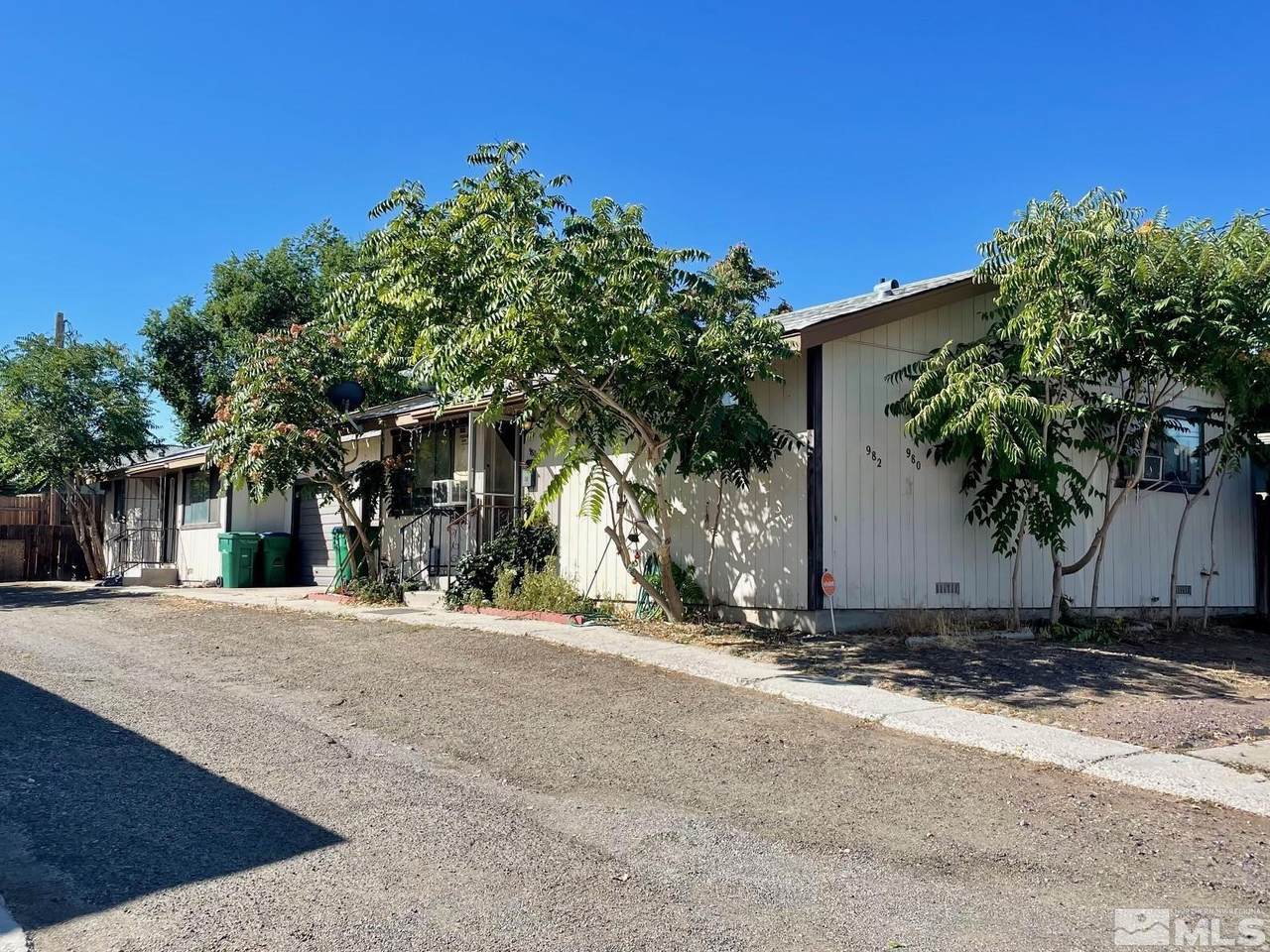 980 Roberts Street - Photo 1