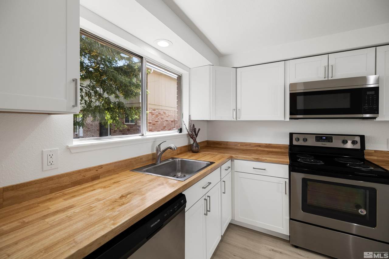 1321 Green Court - Photo 1