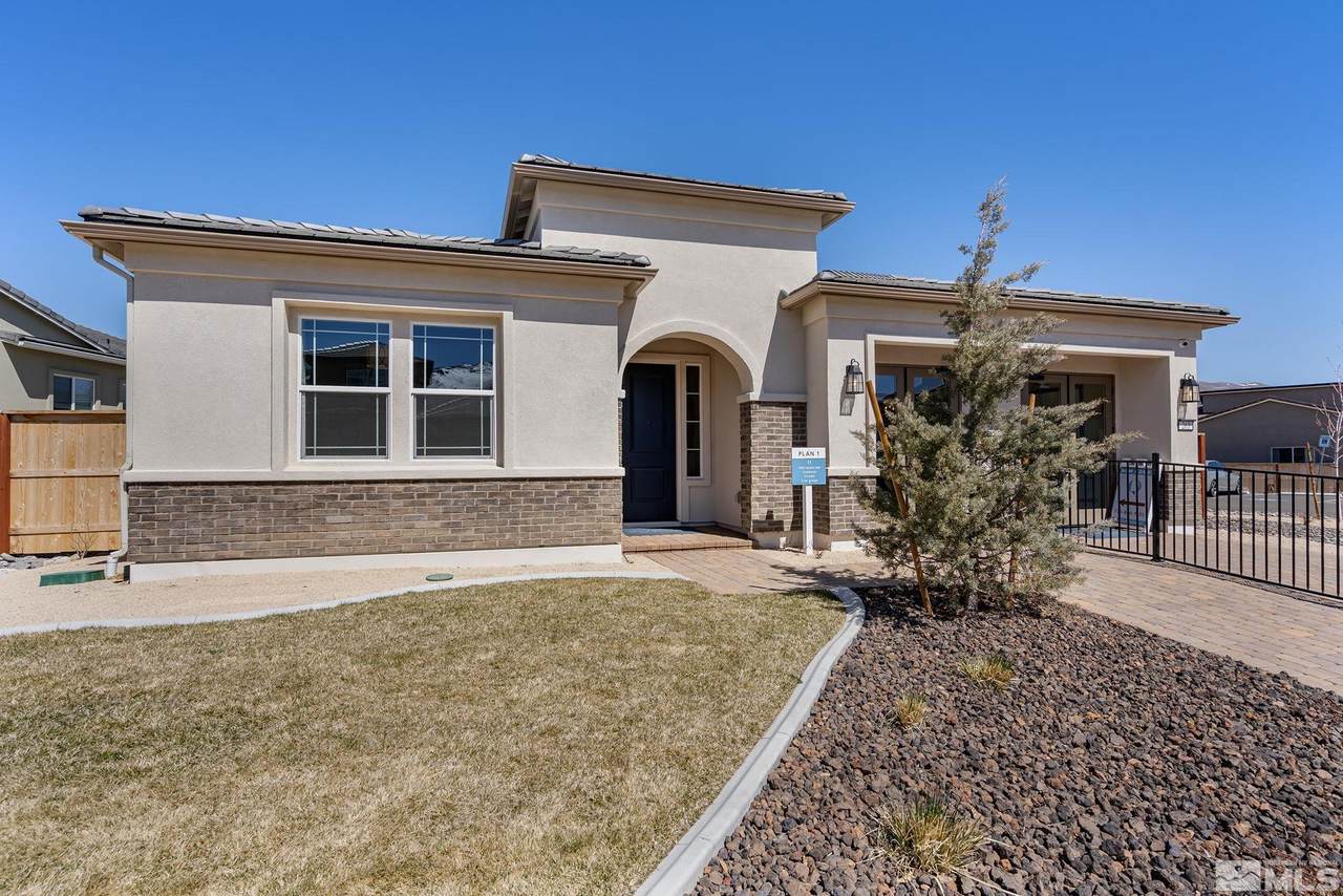 263 Commodore Drive - Photo 1