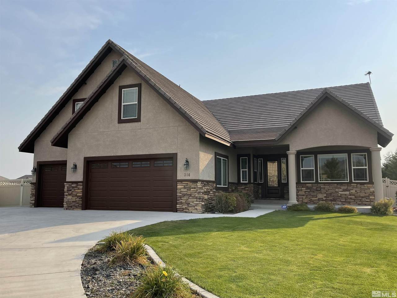 314 San Roma Drive - Photo 1