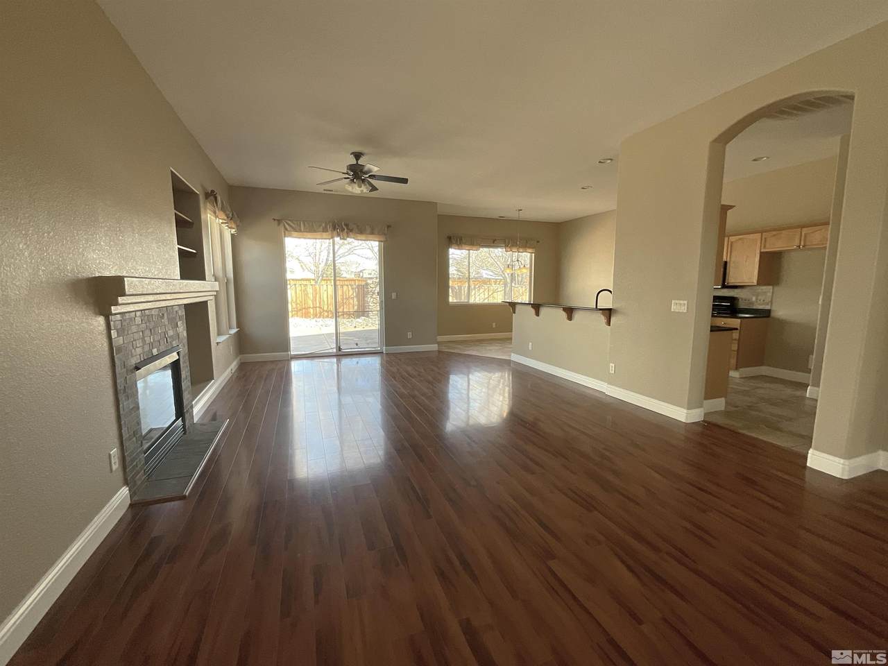 https://bt-photos.global.ssl.fastly.net/reno/1280_boomver_1_250005400-2.jpg