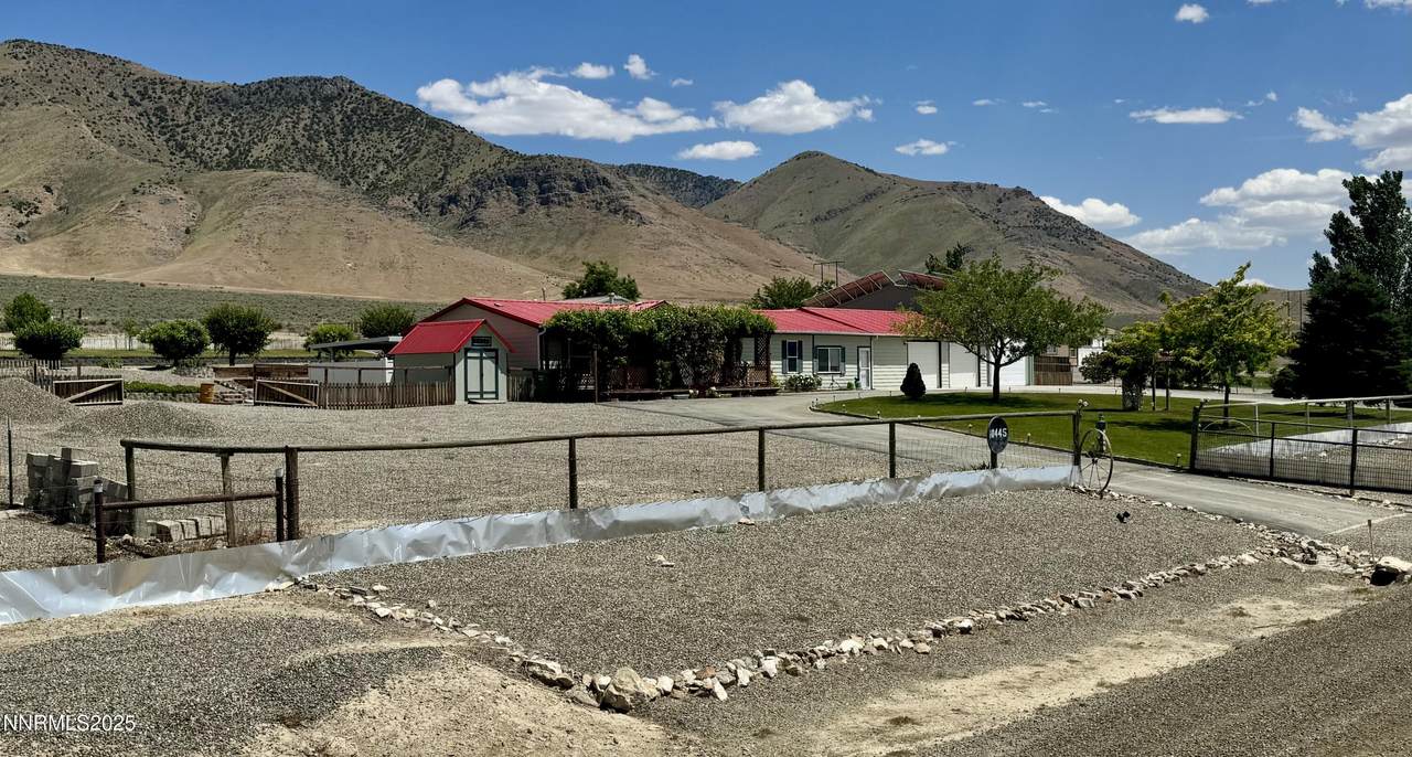 10445 Reins Way - Photo 1