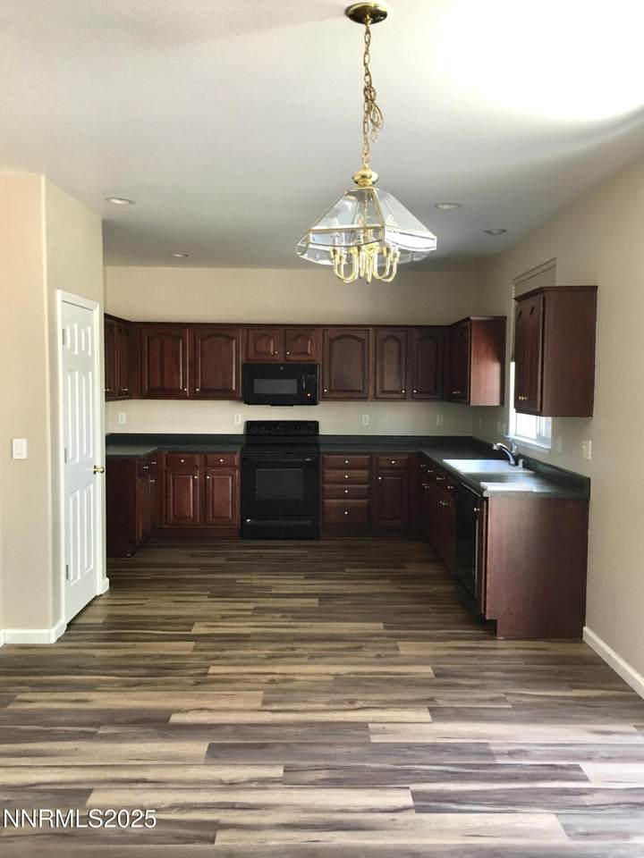1998 Amber Leaf Court - Photo 1