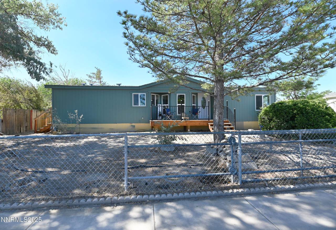 957 Scott Drive - Photo 1