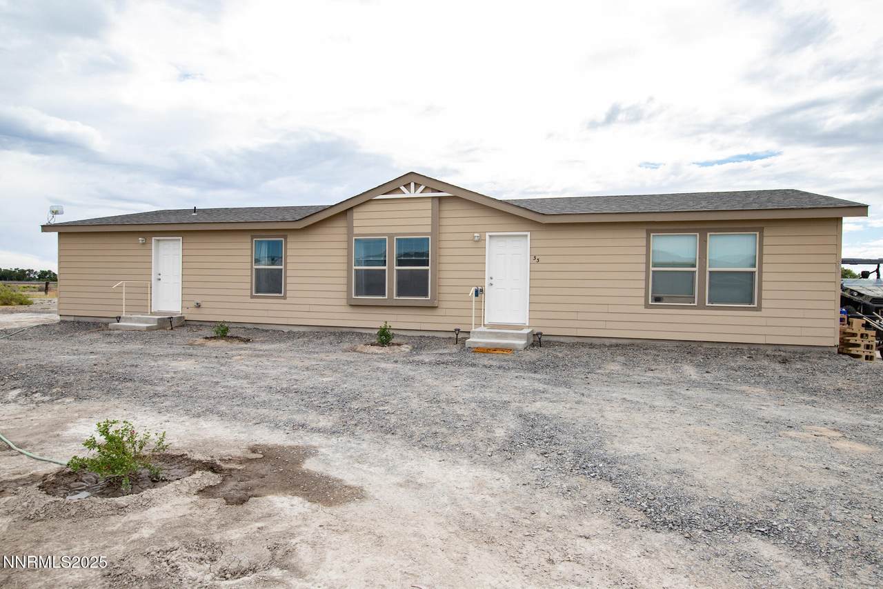 33 Cliff Banks Court - Photo 1