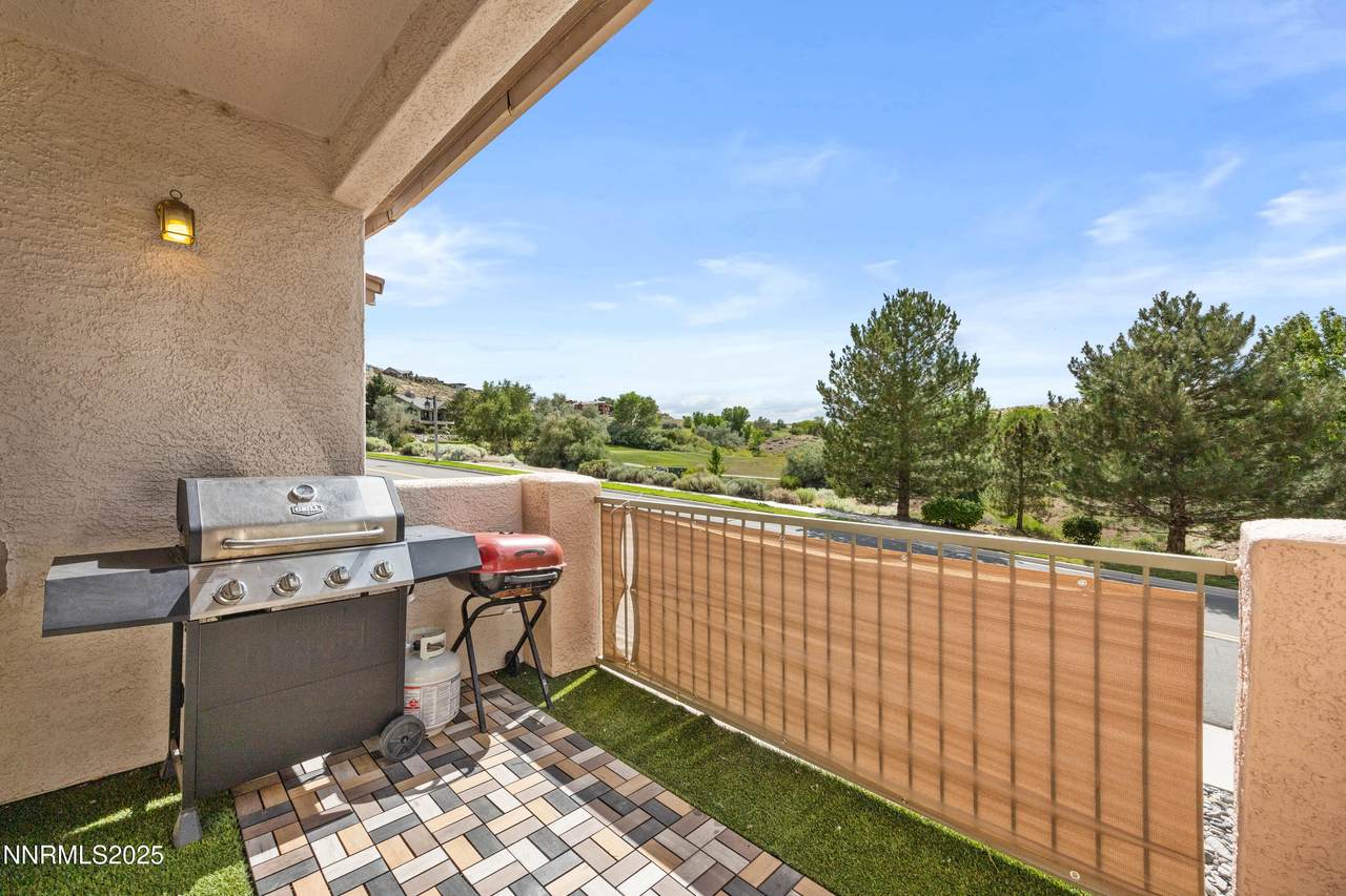 6060 Ingleston Drive - Photo 1