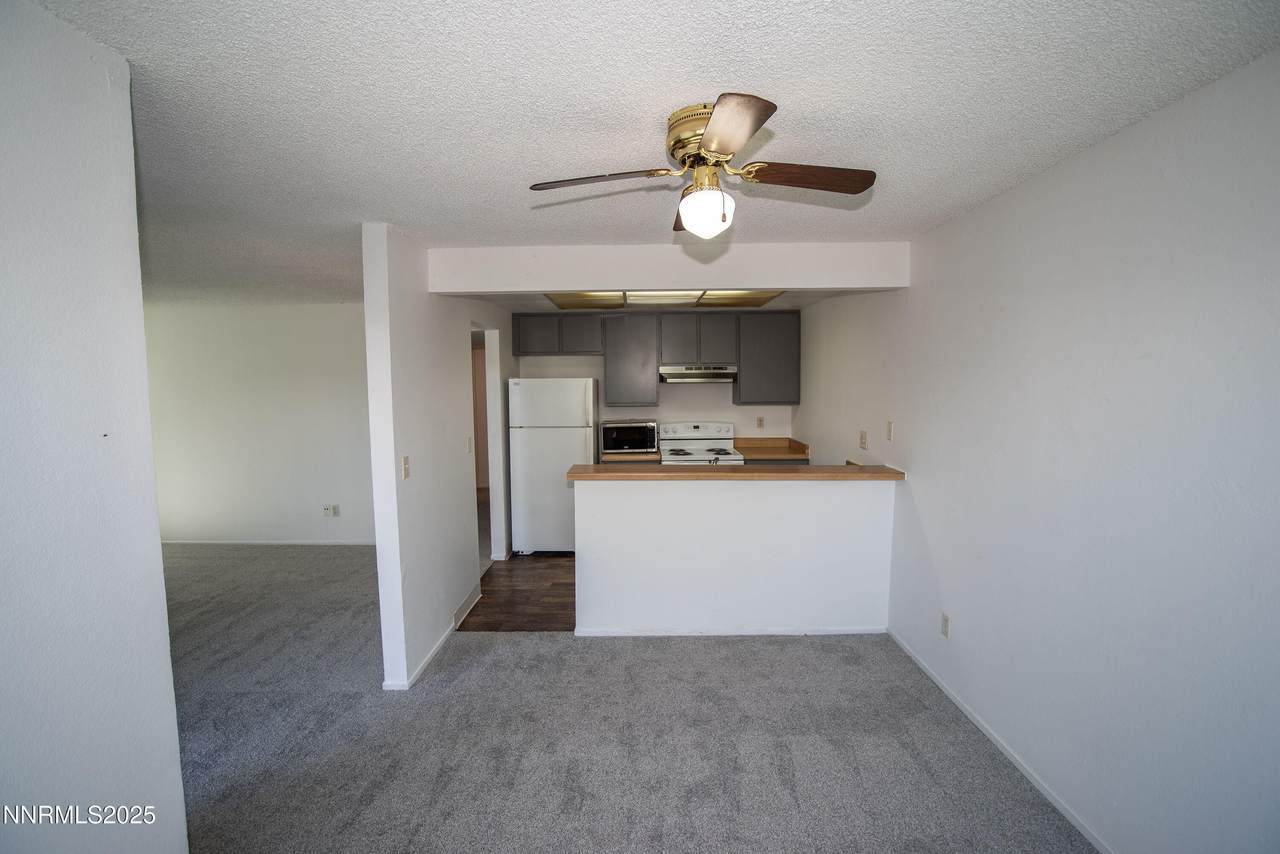 2100 G Street - Photo 1