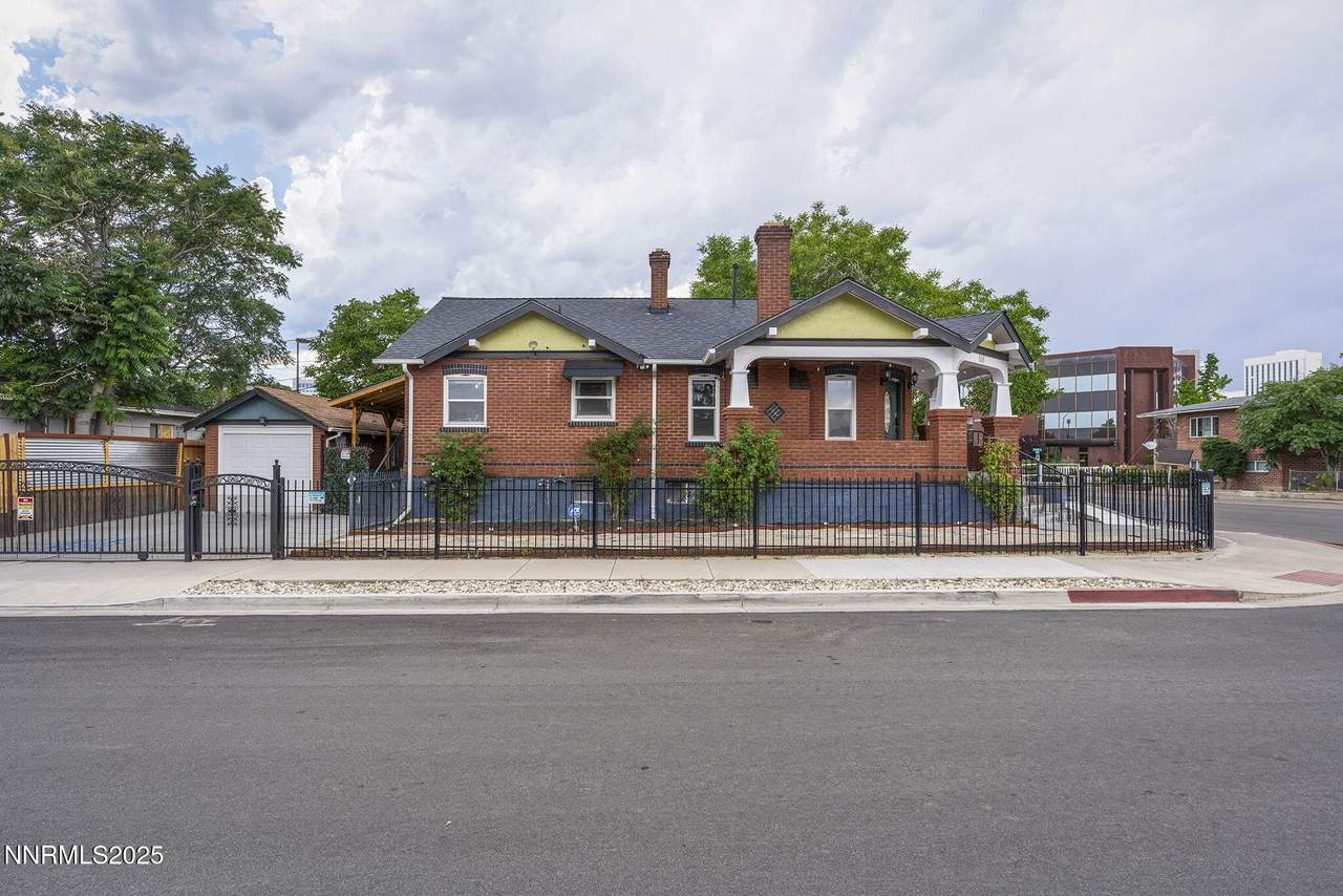 516 Ryland Street - Photo 1