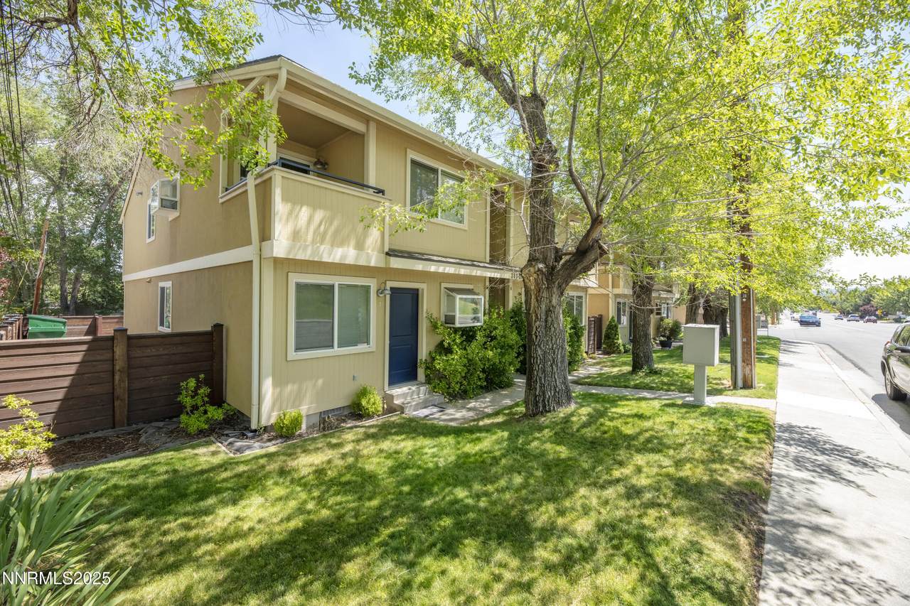 3080 Plumas Street - Photo 1