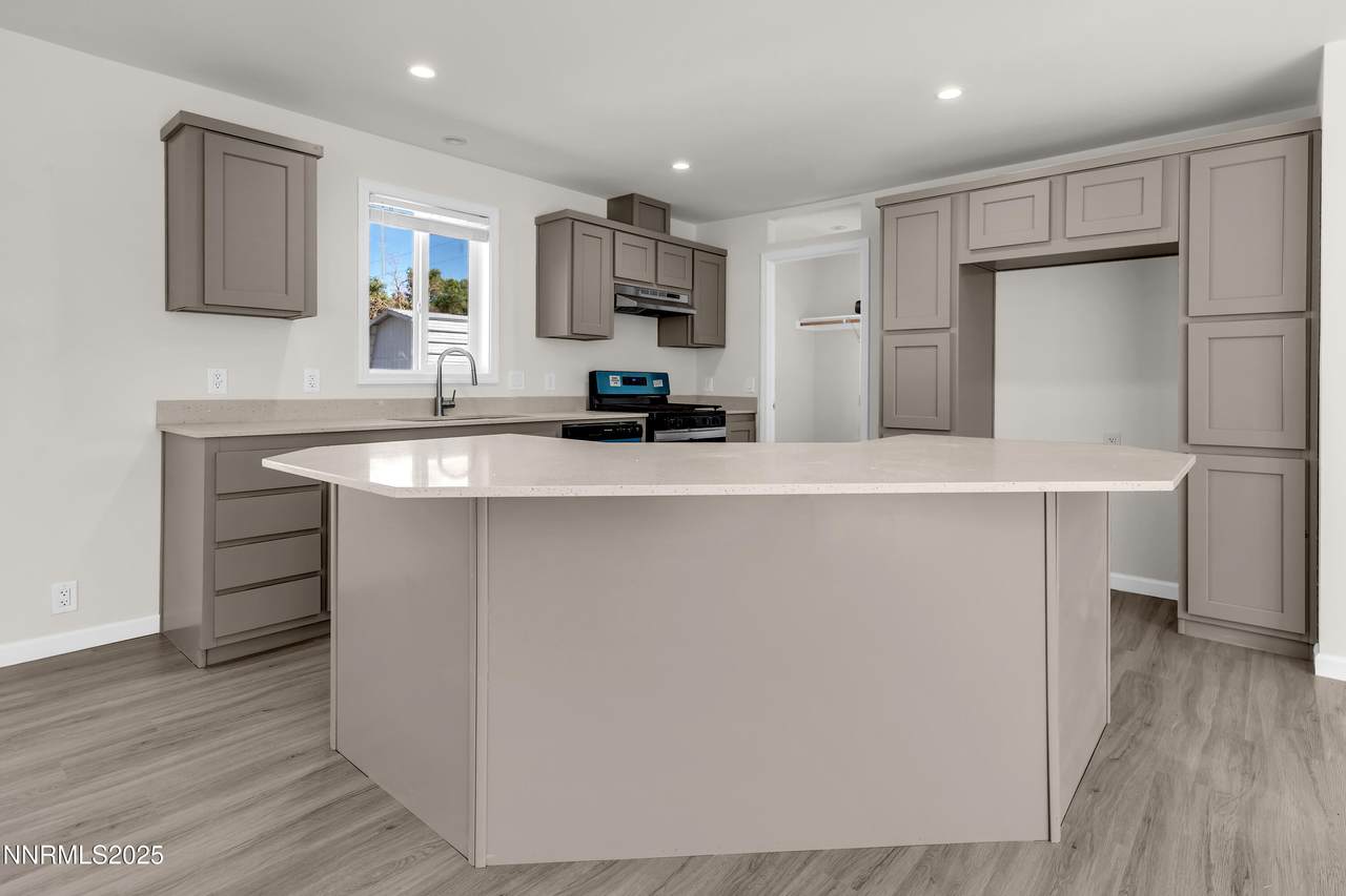 3810 Bobolink Circle - Photo 1