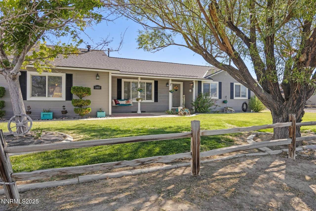 1405 Buckboard Way - Photo 1