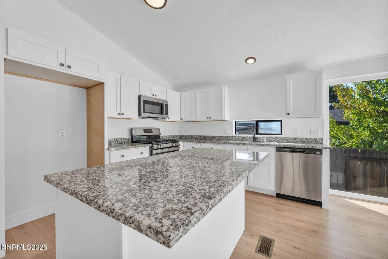2730 Dahlia Way - Photo 1