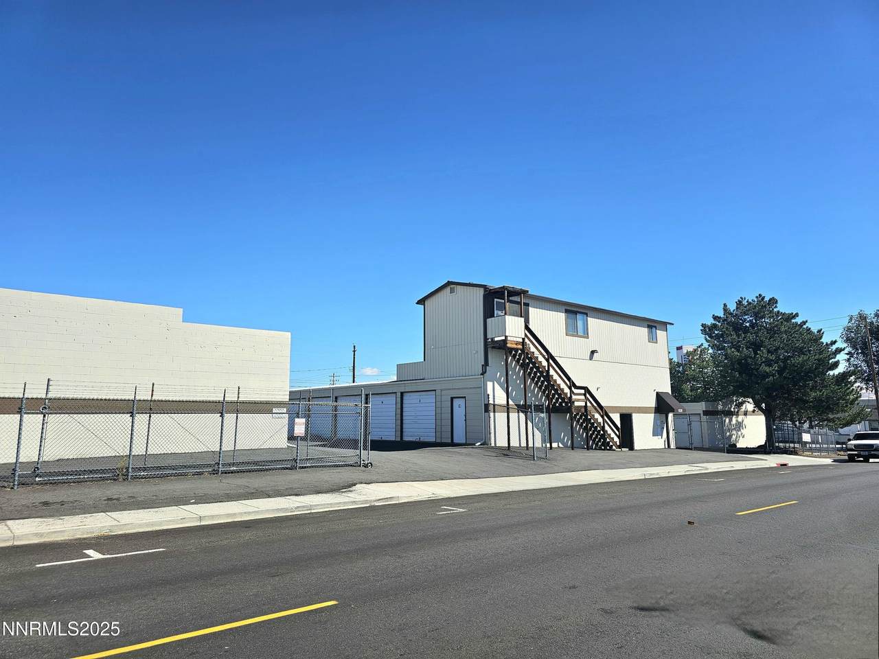 1838 Hymer Avenue - Photo 1