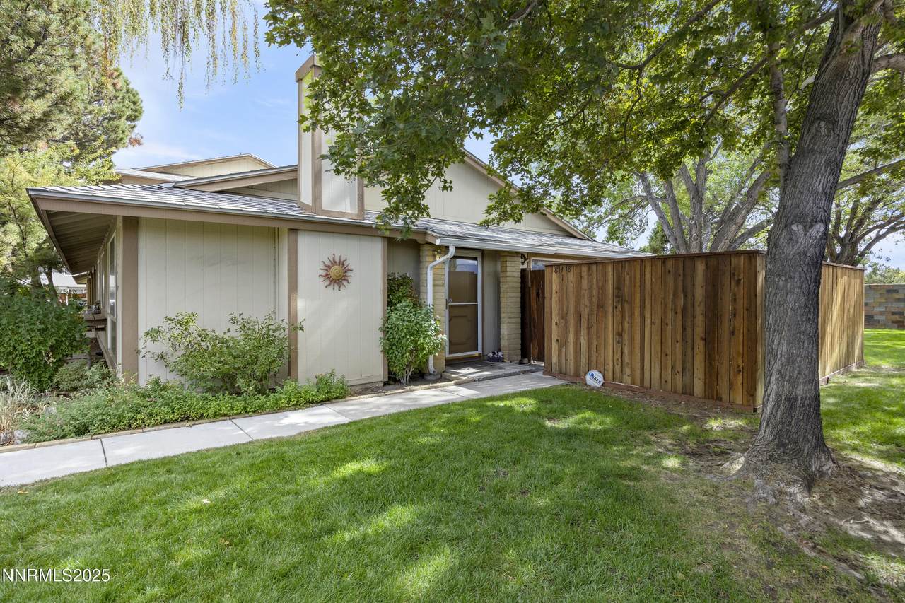 848 Parkside Drive - Photo 1