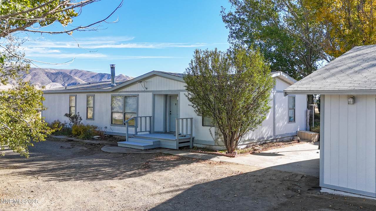 4710 Crosswind Avenue - Photo 1