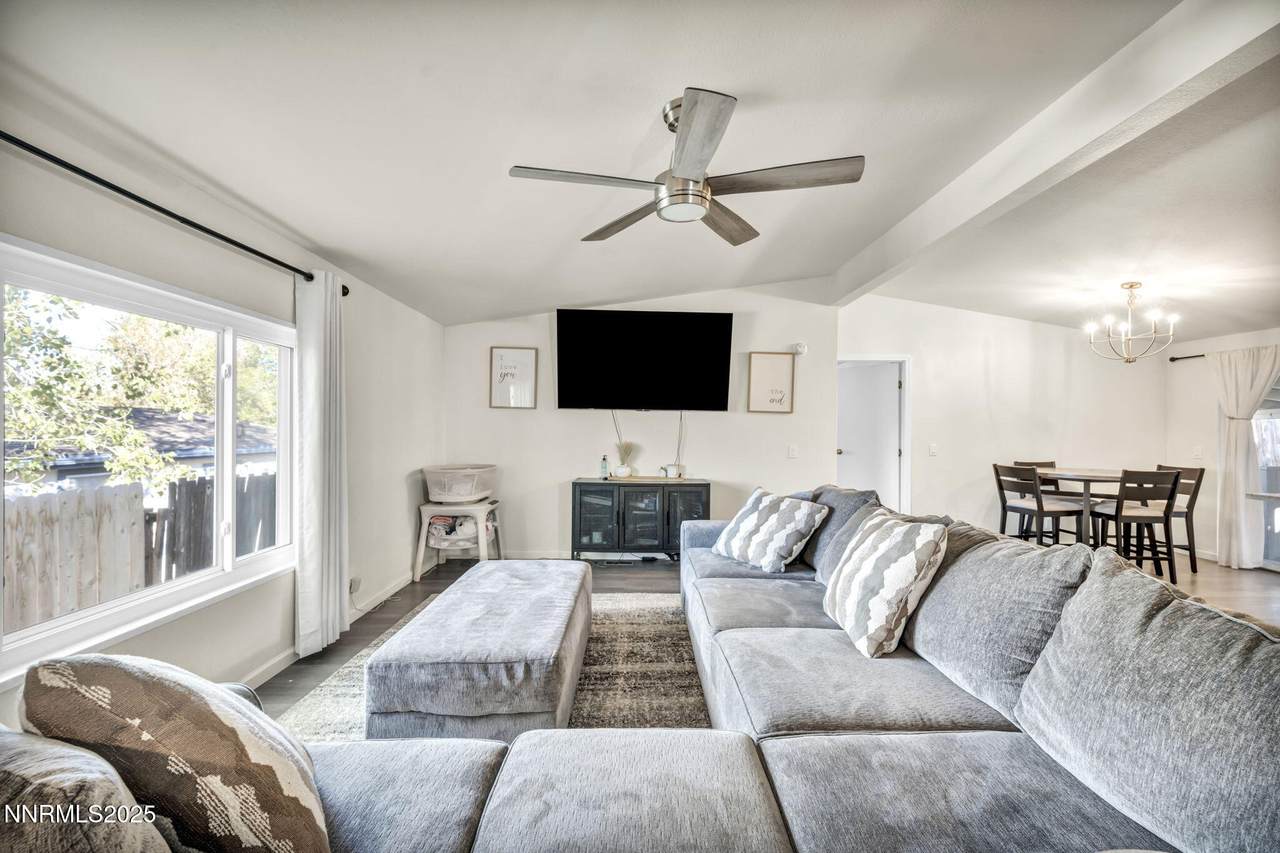 4970 Newport Court - Photo 1