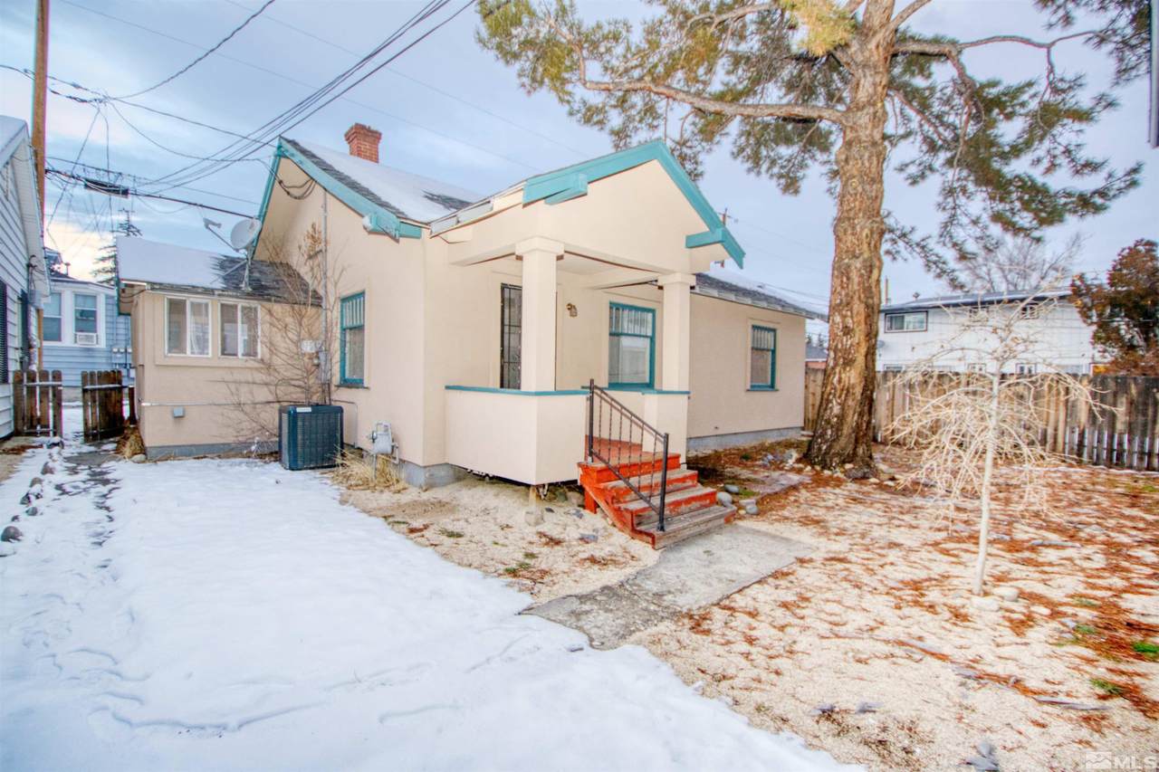 829 Plumas Street - Photo 1