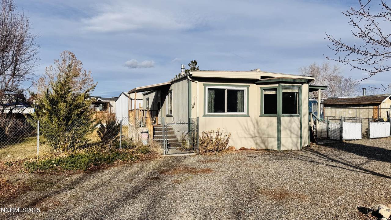 907 Garnet Court - Photo 1