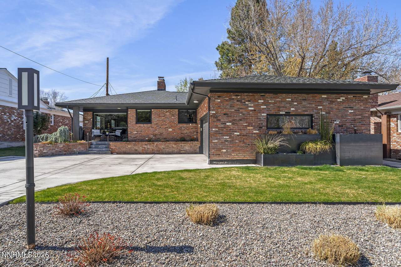 1085 Sharon Way - Photo 1