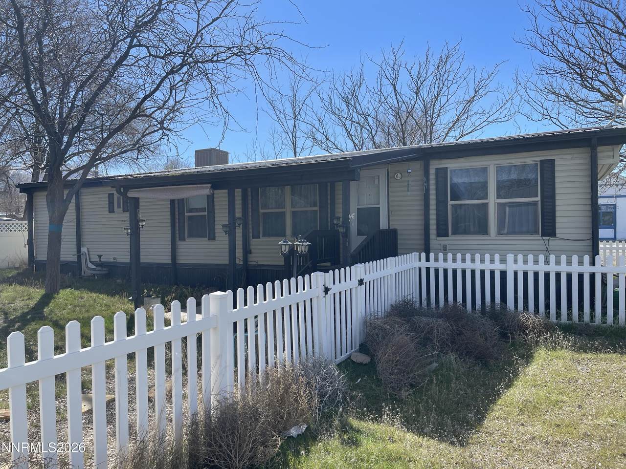 395 Nevada Avenue - Photo 1