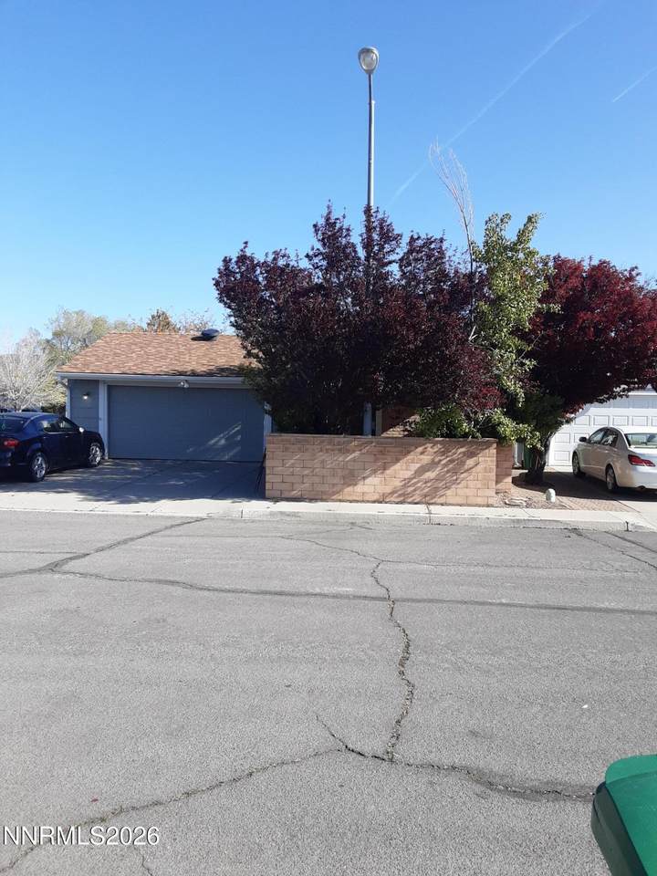 32 Castle Way - Photo 1