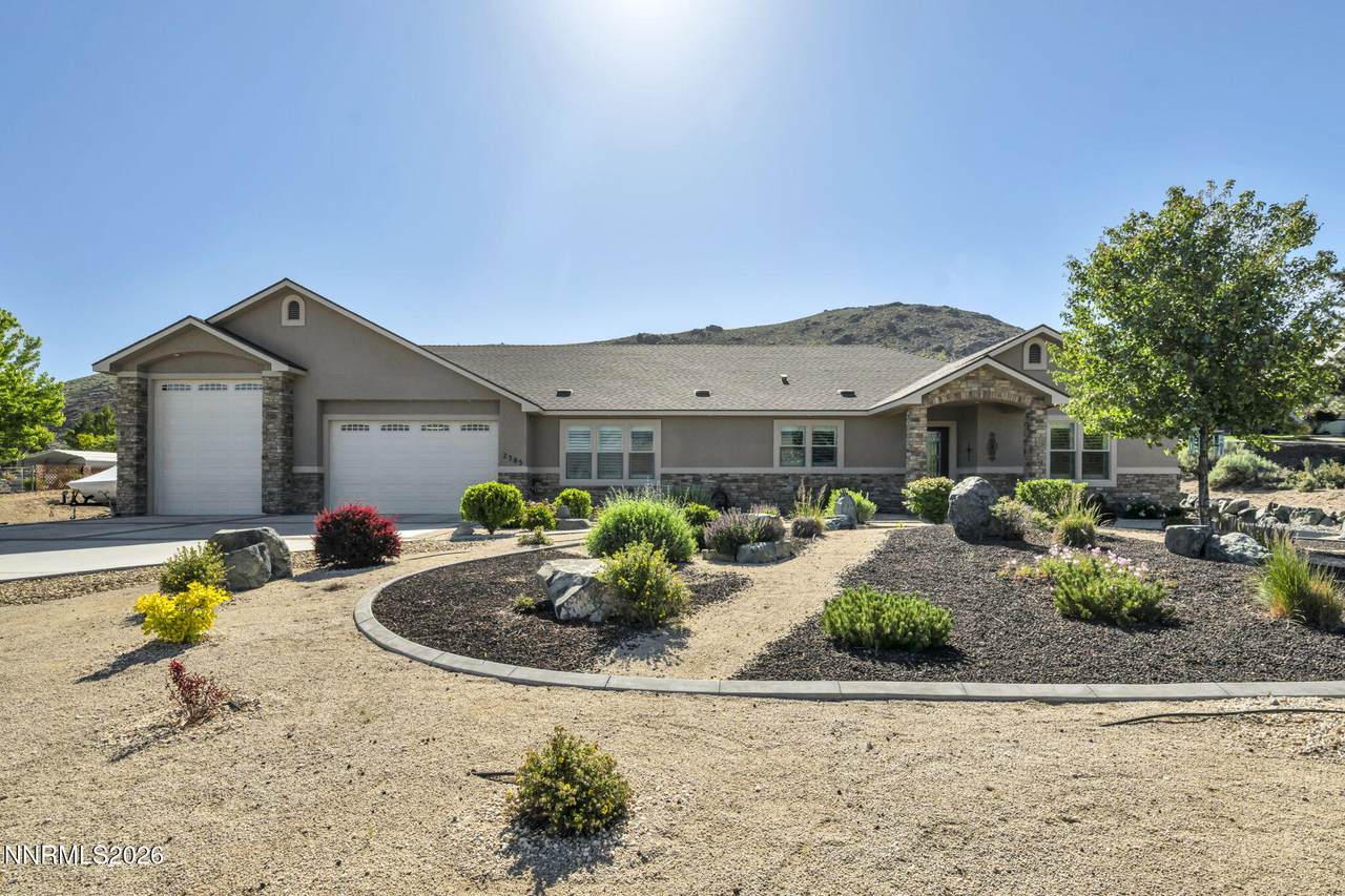 2385 Lompa Lane - Photo 1