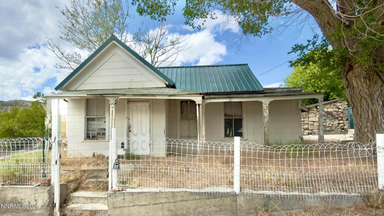 40 O'neil Avenue - Photo 1