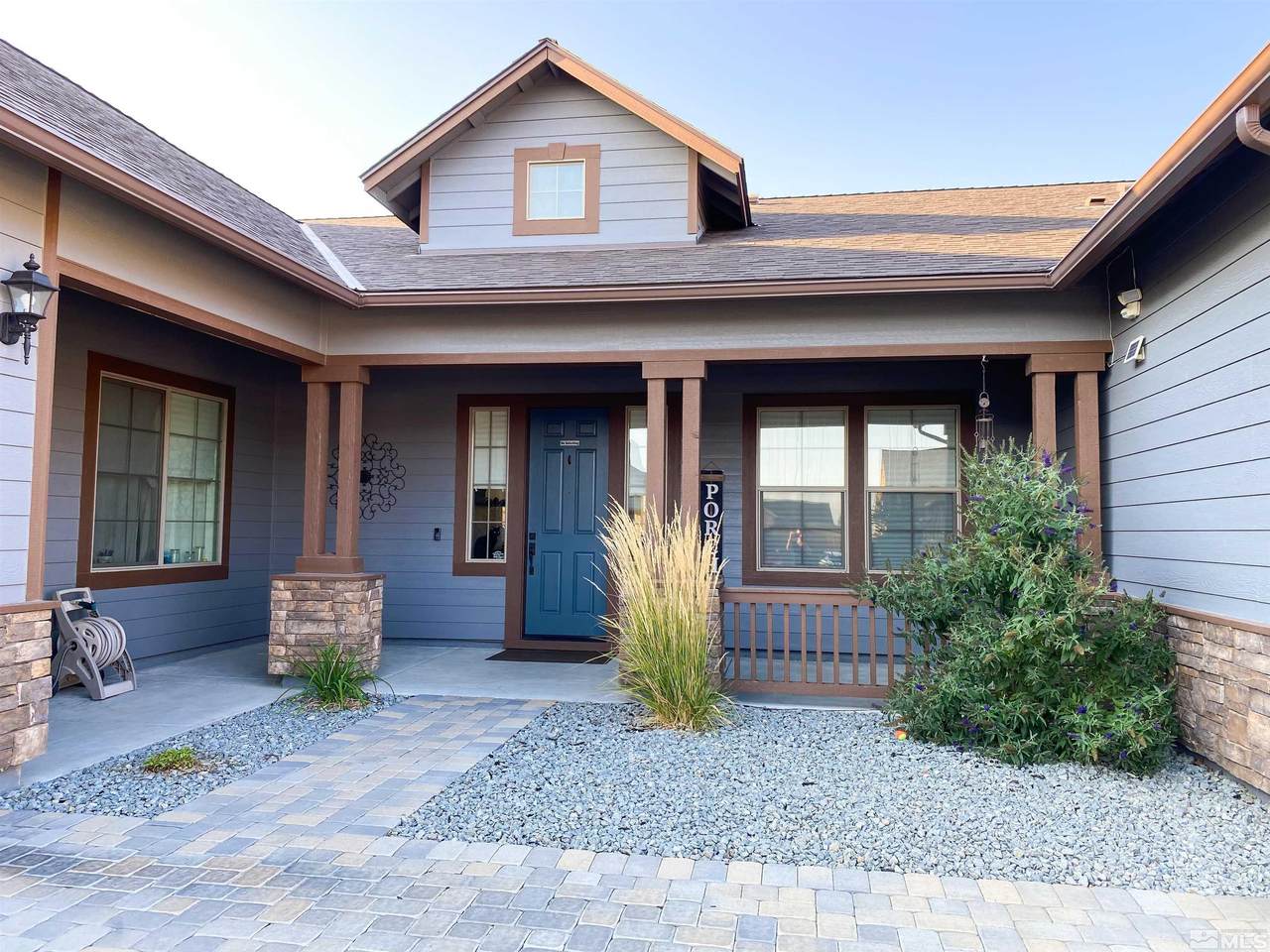 585 Vista Grande Dr. - Photo 1