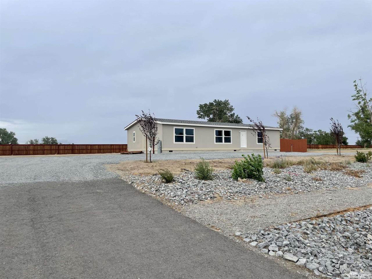 204 Chateau Way - Photo 1